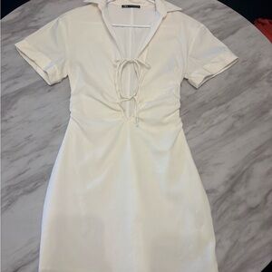 Zara Linen‑Blend Dress with Front Keyhole Detail